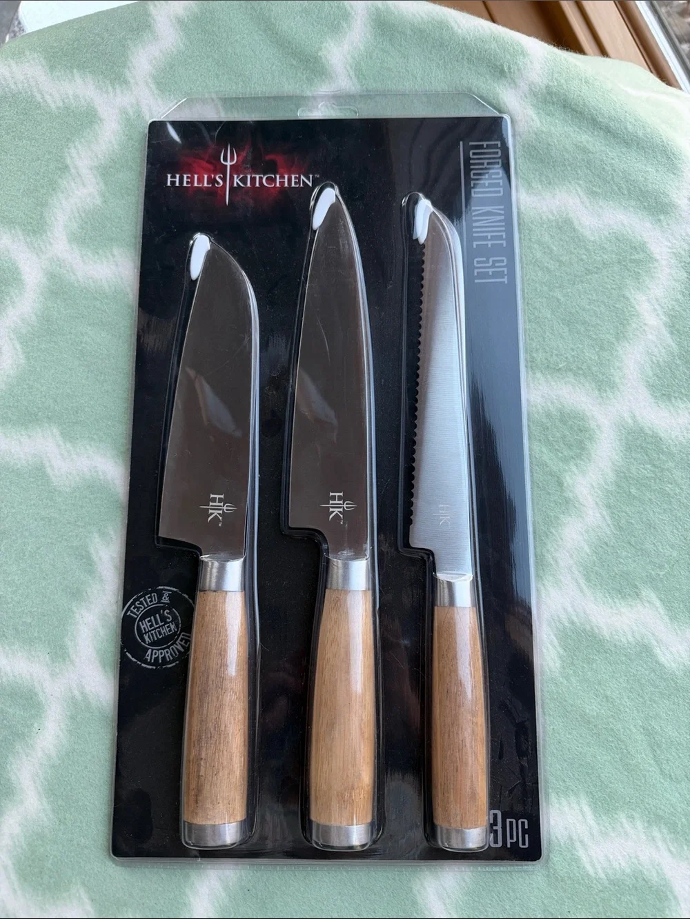 NEW Hell’s Kitchen 3 pc Forged Knife Set with Wood handles